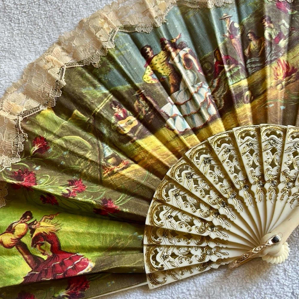 Vintage Spanish Hand Fan, Flamenco Theme
